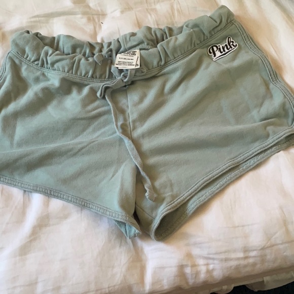 Pink shorts - Picture 1 of 1